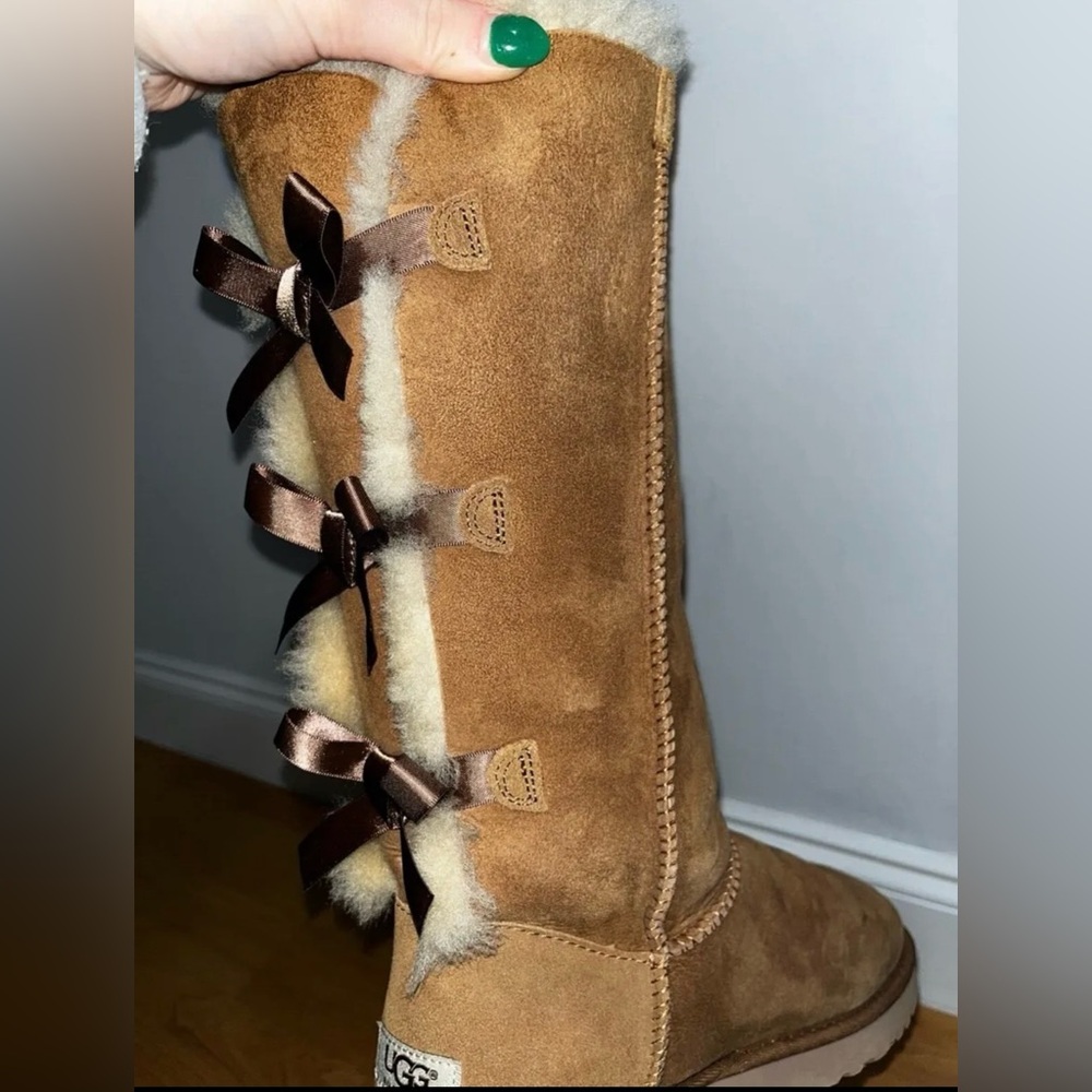 UGG Bailey boot women’s size 9